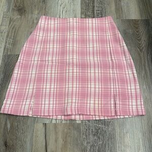 Brandy Melville plaid mini skirt pink fits size xs-s